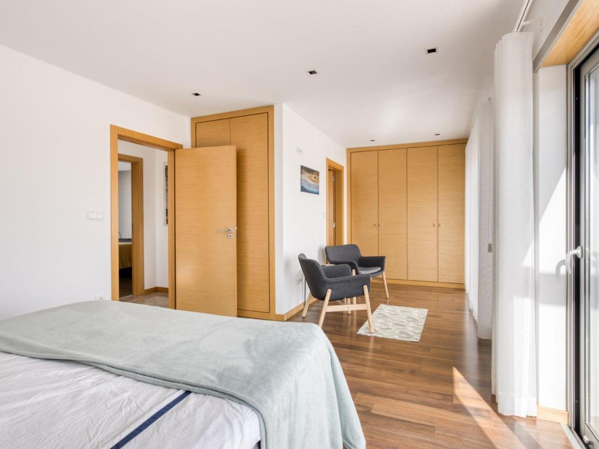 Modern Holiday Home In Salir Do Porto With Swimming Pool Salir de Porto Экстерьер фото