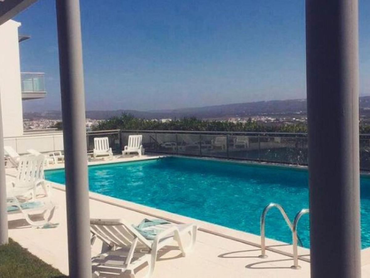 Modern Holiday Home In Salir Do Porto With Swimming Pool Salir de Porto Экстерьер фото